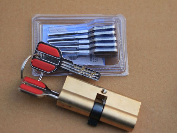 甘肃24小时上门开锁公司